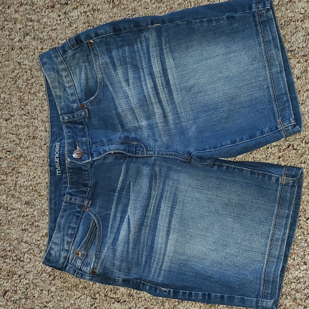 Maurice Bermuda-length shorts size 9/10